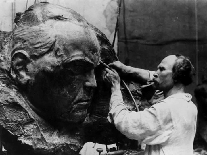 Busto de Yulia Kun